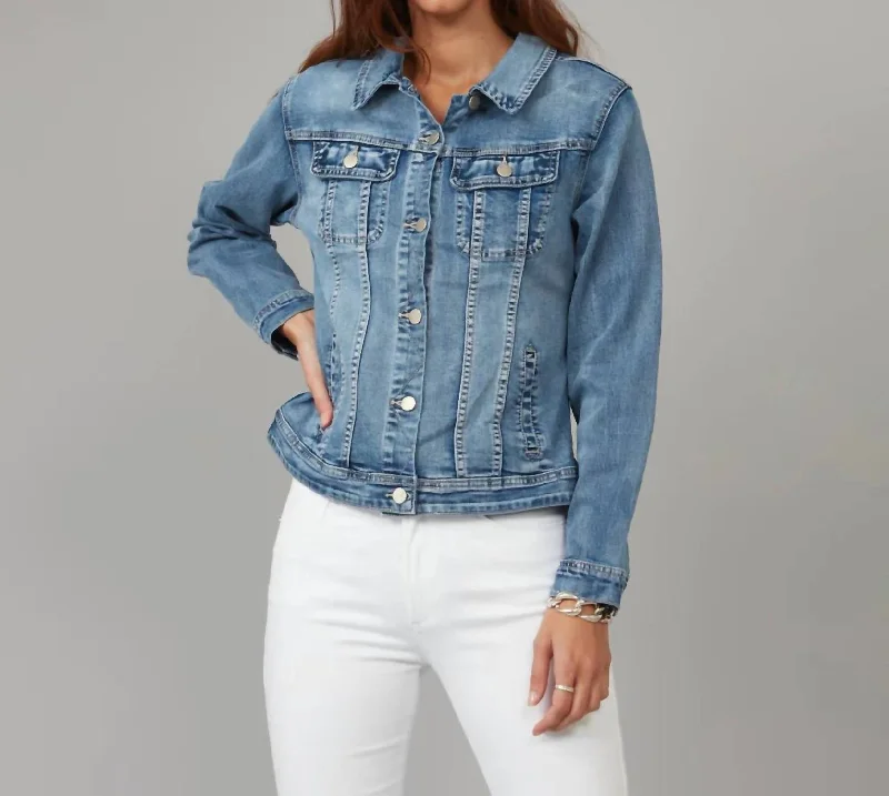 Women's Garments Gabriella Classic Denim Jacket In Light Blue Distressed