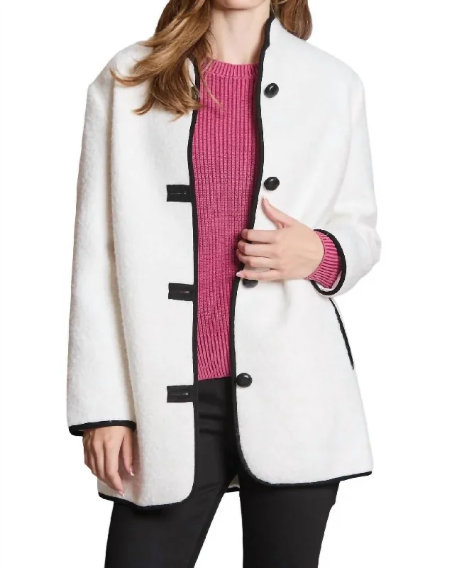 Women's Trendy Clothes Sherpa City Coat In Winter White