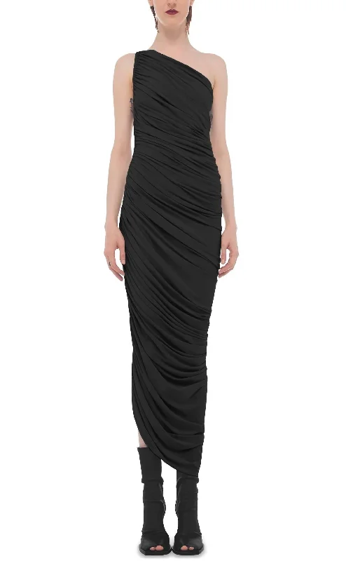 Women's Vintage Garments Diana Gown in Black