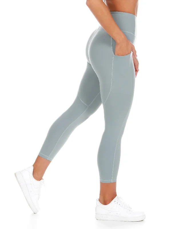 Women's Clothes And Apparel Sets 7/8 Aura Ascend Leggings - Pale Sage